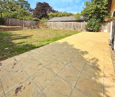 3 bedroom bungalow to rent - Photo 1