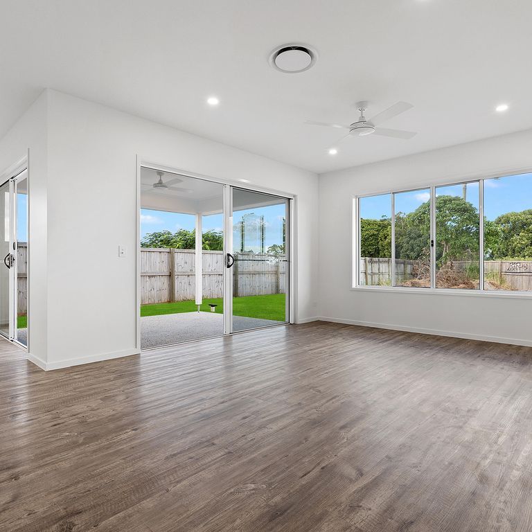 Modern Family Living in Cutters Ridge! - Photo 1