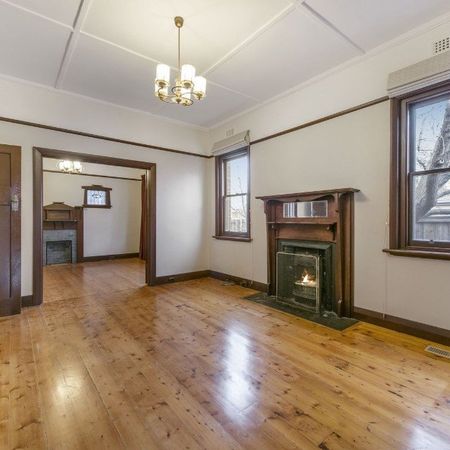 2 Narrawong Crescent, Caulfield South - Photo 3