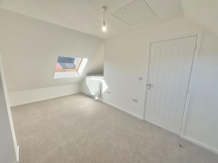 3 bedroom terraced house to rent - Photo 3