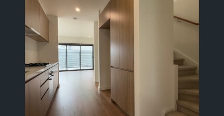 Spacious, Modern Townhouse Living in Rowville - Photo 5