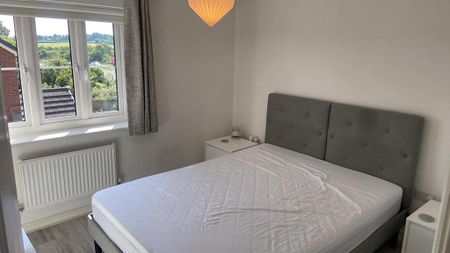 2 bedroom semi-detached house to rent - Photo 3