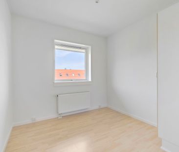 Dejligt rækkehus i Holluf Pile med have og gratis parkering - Foto 5