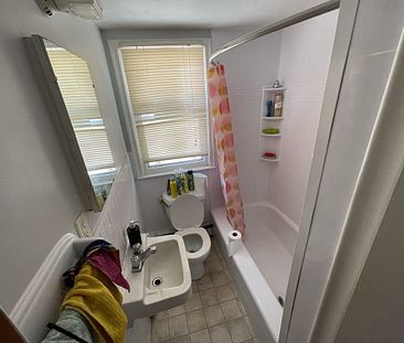 168 Toronto St, Unit 3 - Photo 3