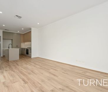 Three Bedroom House - Photo 6