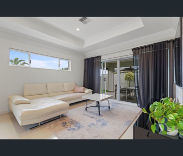 2 Nineham Avenue, Spearwood, WA 6163 - Photo 1