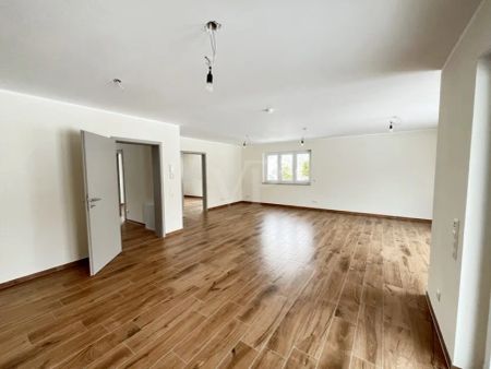 Erstbezug: Hochwertige, exquisite 5-Zimmer-Wohnung mit Hauscharakter - auch WG-geeignet! - Photo 3