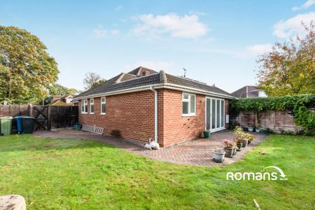 2 bedroom bungalow to rent - Photo 3