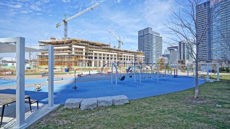 For Lease - 25 McMahon Drive Unit# 801, Toronto, Ontario - Photo 3