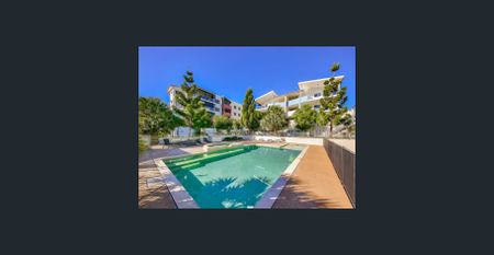 Stylish One-Bedroom Apartment with Study in Everton Park - Photo 2