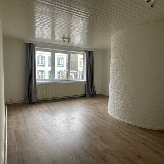 Appartement te huur - Photo 1
