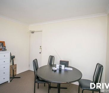 OVER 40'S COMPLEX - Photo 5