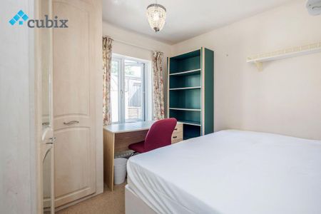 5 bedroom terraced house to rent - Photo 2