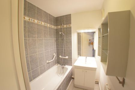 Location Appartement 3 pièces 67m² ANGERS 49100 - Photo 4