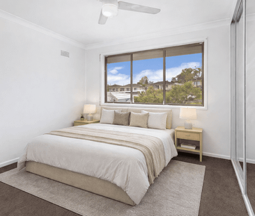 Comfortable & Convenient Family Living - Photo 3