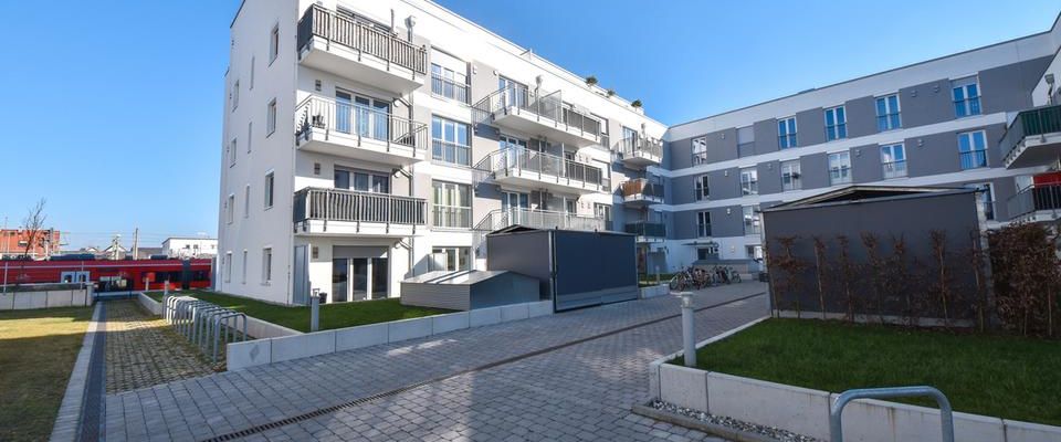 DIETZ: Moderne und helle 3-Zimmerwohnung im EG! mit 2 TG-Stellplätzen und Kellerraum! - Photo 1