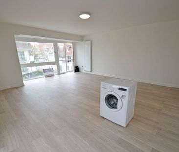 Mooi ongemeubeld appartement op een top locatie op de Kustlaan op e... - Photo 4