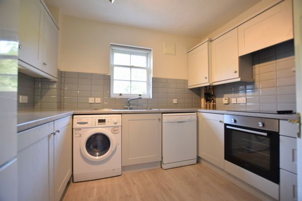 Markham Court, Camberley, GU15 - Photo 1