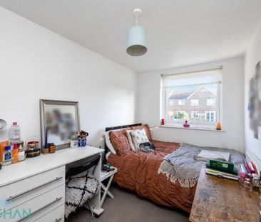 4 bedroom semi-detached house to rent - Photo 6