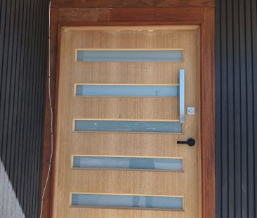 Craigieburn - Photo 1