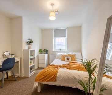 7 Bed Flat, Trafalgar Street, S1 - Photo 4