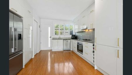 Stunning 2 bedroom townhouse with Private Plunge Pool - Photo 5