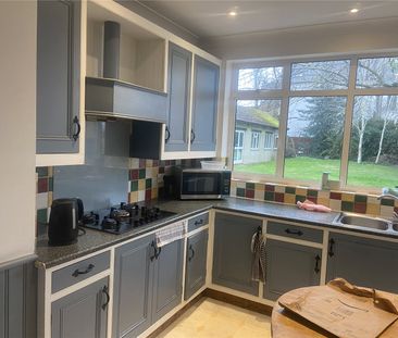 Mollison Drive, Wallington, SM6 9BY - Photo 5