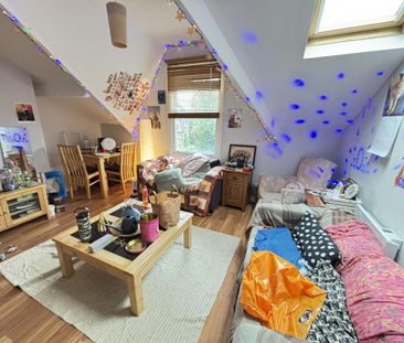 2 bedroom flat to rent - Photo 6