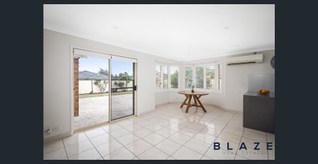 3 Bedroom home in convenient location! - Photo 3