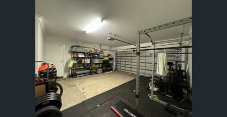 More Than Meets the Eye: 3 Bedrooms + 3 Living Spaces in Prime Shaw! - Photo 4