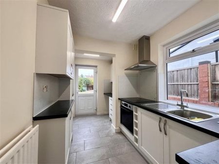 Dorothy Crescent, Worcester, WR3 - Photo 4