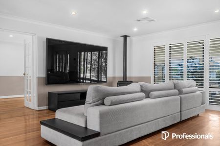Renovated Family Entertainer in a Prime Cul-de-Sac Location - Photo 4