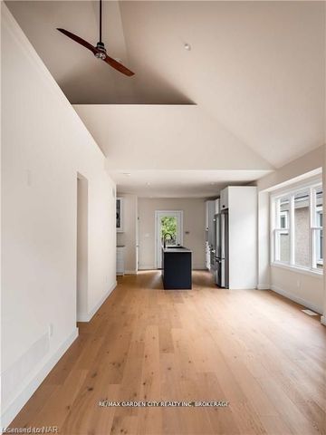 For Lease - 98 PLEASANT Avenue, St. Catharines, Ontario - Photo 2