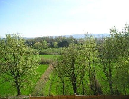 Location / Studio - Photo 1