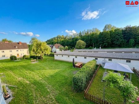 Neu sanierte, 2-Zimmerwohnung mit Balkon und Ausblick ins Grüne! - Photo 3