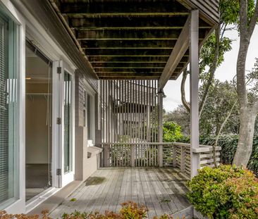 LIGHT AND BRIGHT IN A PRIME LOCATION - ST MARYS BAY - Photo 3