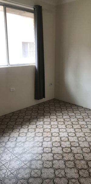 2 Bedroom Unit in Liverpool CBD - Photo 1