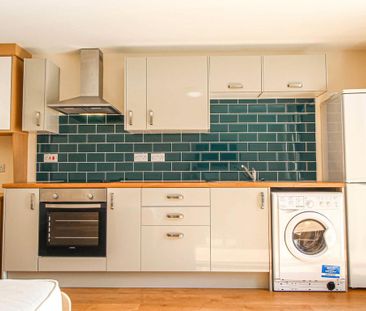 1 bedroom apartment to rent - Photo 2