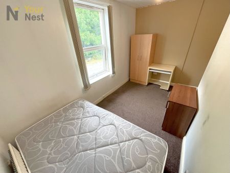 Westfield Road, Hyde Park, Leeds, LS3 1DF - Photo 2