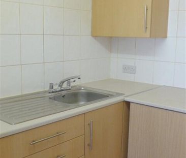 1 bedroom retirement property to rent - Photo 3