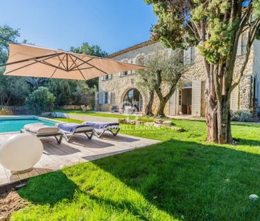 Jolie bastide en pierres avec vue panoramique sur le village - Photo 5