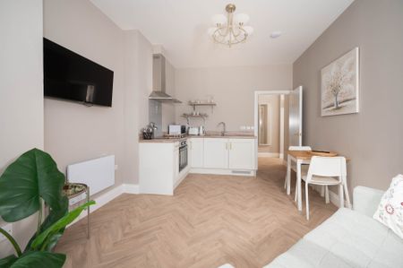 Apt 6, 15 Malone Road, Belfast, BT9 6RT - Photo 5