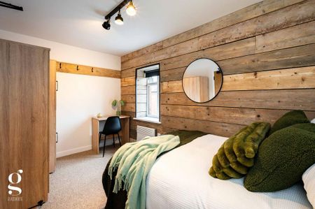 1 bedroom in a flat share to rent - Photo 4