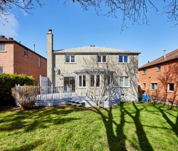 For Lease - 351 Kirby Crescent, Newmarket, Ontario - Photo 5