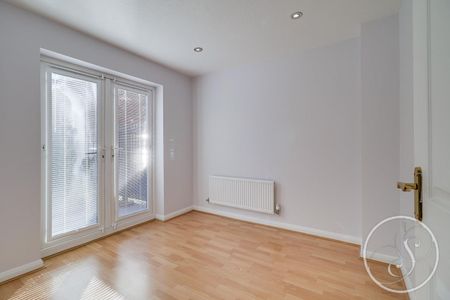 Stoneleigh Lane, Leeds - Photo 3