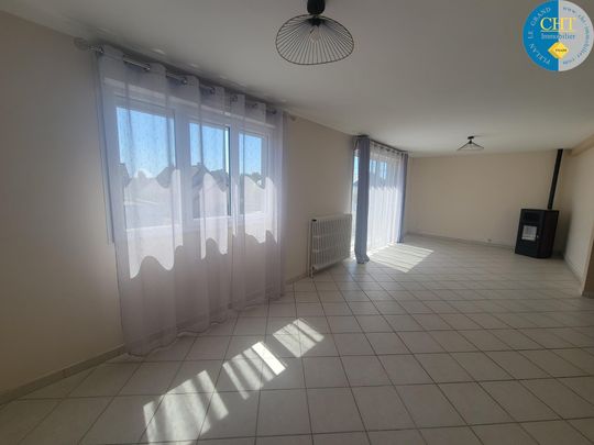 Location Maison 4 pièces 139m² GUER 56380 - Photo 1