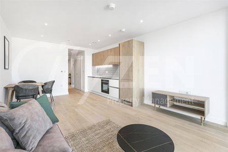 THE CLARENDON, 37 Clarendon Road, Watford - Photo 3