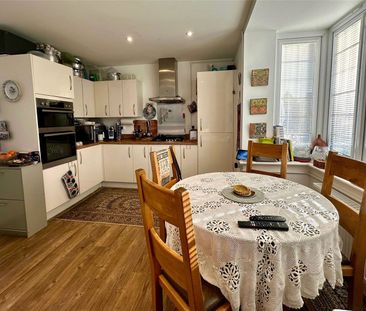 St. Georges Park, Binfield, Bracknell, Berkshire, RG42 - Photo 3