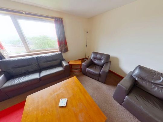 3 bedroom apartment to rent - Photo 1