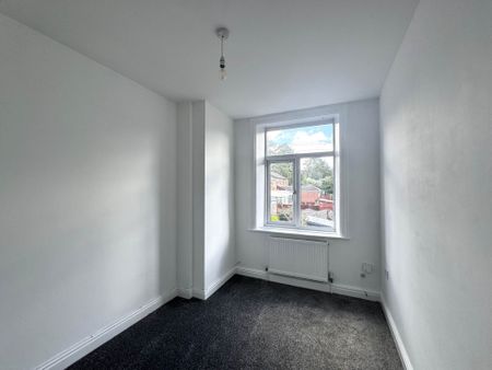 Mellalieu Street, Royton - Photo 3